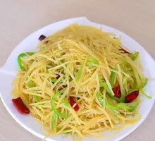 青椒炒土豆丝