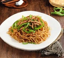 Stir-Fried Pork with Green Pepper Noodles