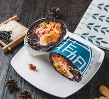 咸蛋黄火腿饭团