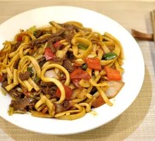 Beef Stir-Fried Noodles