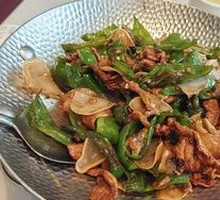 Stir-Fried Pork with Green Chili