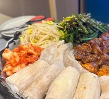 Korean Grilled Beef Intestine Party