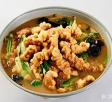 Sizzling Pork in Clay Pot