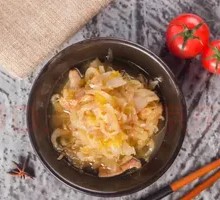 Refreshing Pickled Cabbage