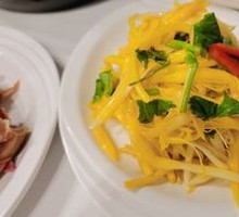 Stir-Fried Fresh Daylily Salad