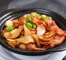 Lion's Mane Mushroom and Meat Cubes