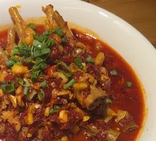 Spicy Stir-fried Chicken Feet