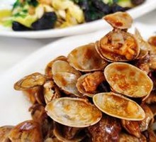 Spicy Stir-Fried Clams