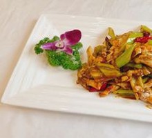 Spicy Stir-Fried Clams