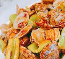 Spicy Stir-Fried Clams