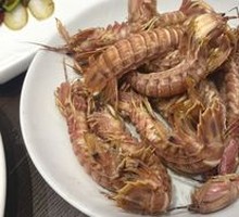 Egg Stir-fried with Prawn Meat