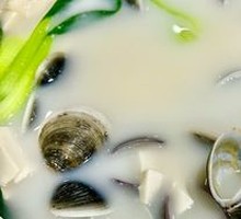 Green Clam and Tofu Soup