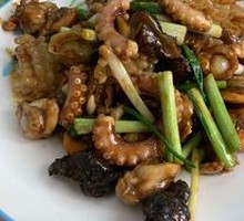 Stir-Fried Three Delicacies