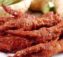 Sauce-Braised Chicken Feet