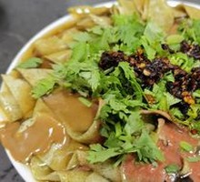 Fried Rice Noodles with Crispy Tofu