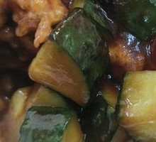 Sauce-Braised Chicken Rice Bowl