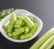 Fresh Tender Celery Sticks