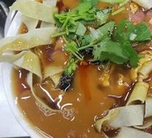 Fried Rice Noodles with Crispy Tofu