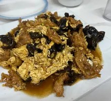 Sour Stir-Fried Egg with Wood Ear Mushrooms