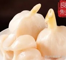 Sweet Pickled Garlic