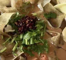 Fried Rice Noodles with Crispy Tofu
