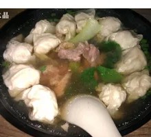 Lao Ya Dunghun with Yuzhu