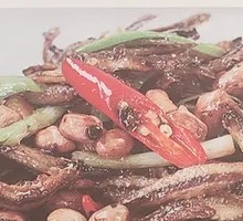 Small Fish with Peanuts
