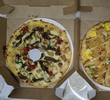 Wagyu Cheese Mushroom Pizza