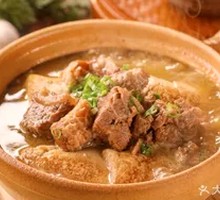 Old Tofu Stewed with Beef Brisket