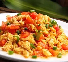 Scrambled Eggs with Tomatoes