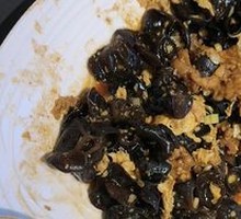 Sour Stir-Fried Egg with Wood Ear Mushrooms