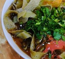 Fried Rice Noodles with Crispy Tofu
