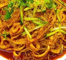 Beef tendon noodles