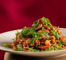 Mint Oil Stir-fried Shrimp