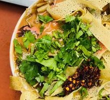 Fried Rice Noodles with Crispy Tofu