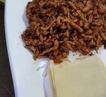 Beijing-style Shredded Pork in Soy Sauce