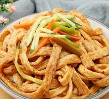Beef tendon noodles