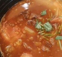 Braised Beef Tendons and Noodles in Clay Pot