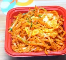 Stir-Fried Noodles with Shredded Pork
