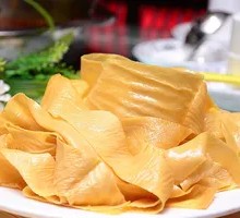 Oil-soaked tofu skin