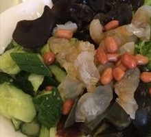 Six Cold Dishes with Yellow Croaker and Baozi