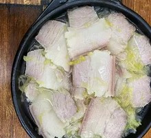 Sour Cabbage with Pork