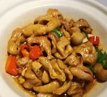 Braised Pork Intestines in Clay Pot