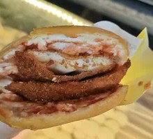 Stuffed flatbread with fried chicken