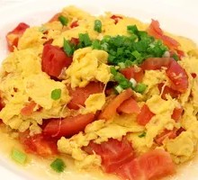 Scrambled Eggs with Tomatoes