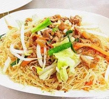 Fried Rice Noodles with Egg