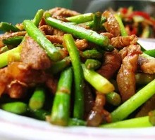 Garlic Shoots and Pork Rice Bowl