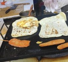 Egg-filled Pancake