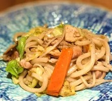 Chicken Stir-Fried Udon Noodles