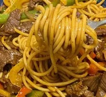 Black Pepper Beef Noodles